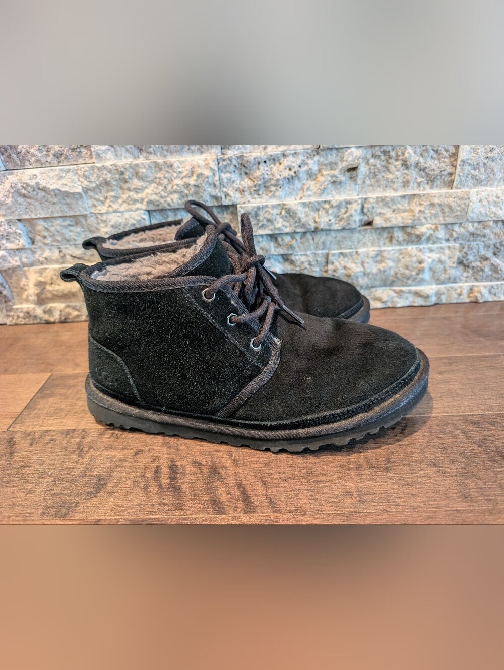 UGG Neumel Chukka Boot US 8 - Picture 3 of 11